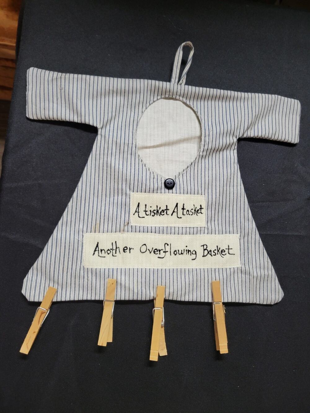 Vintage Handmade Childs Dress Clothes Pin Bag Holder Hanger With Clothespins